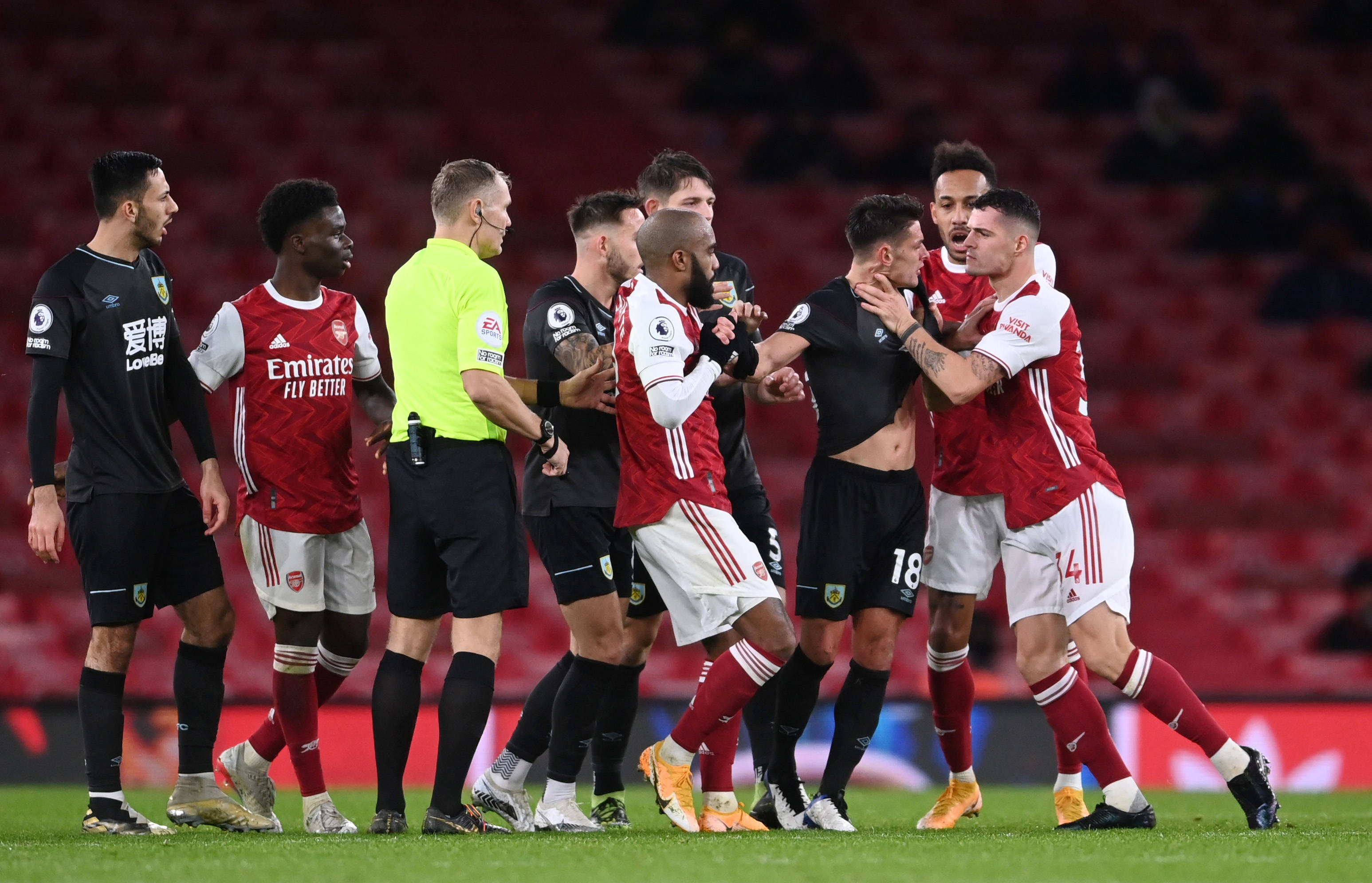 这一消息引 这一消息引